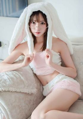 她唇之下免费观看